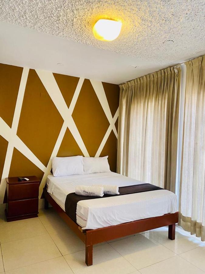 Hotel Plaza Teatro Chiclayo Bagian luar foto